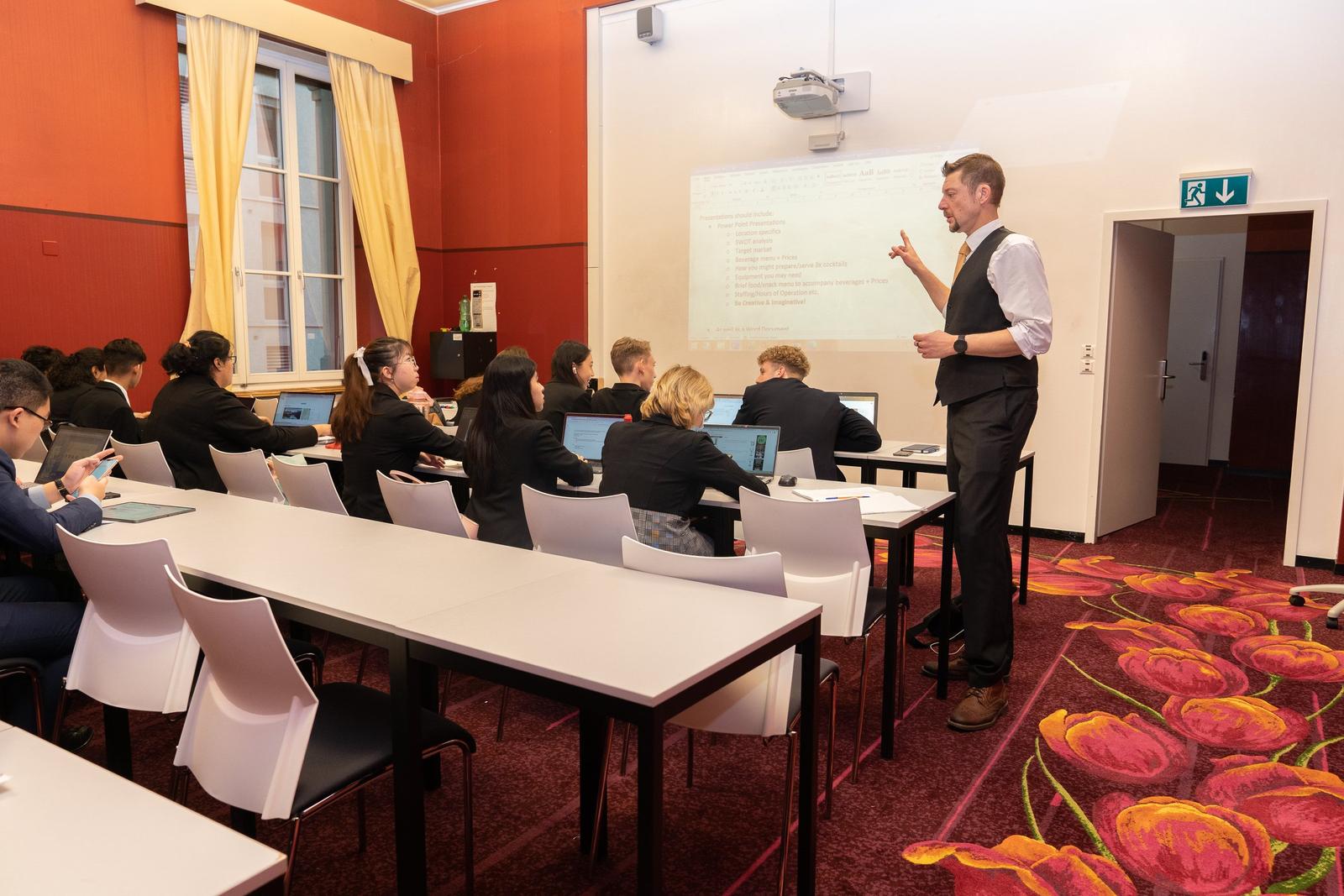 Bright classroom at the BHMS City Campus in Lucerne